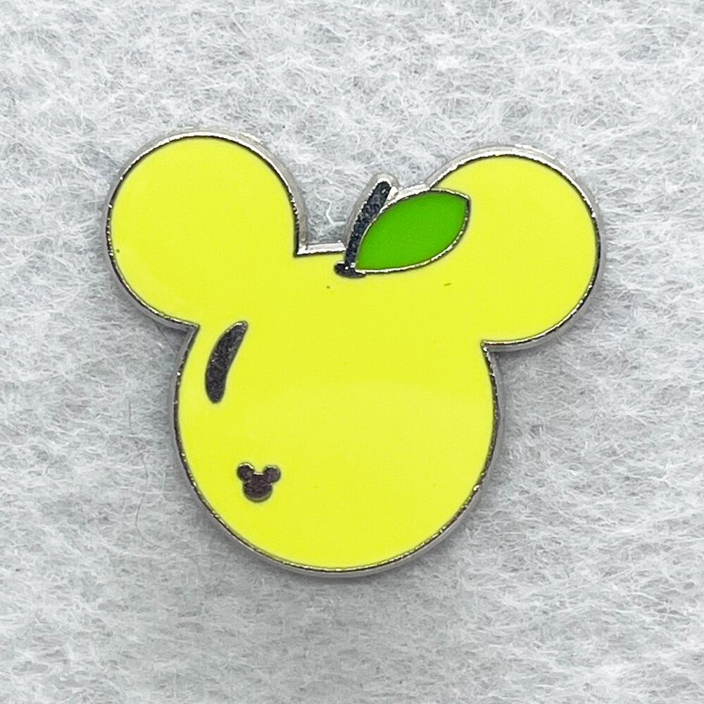 🔮 5/$25 Disney Mickey Mouse Pear‎ Pin